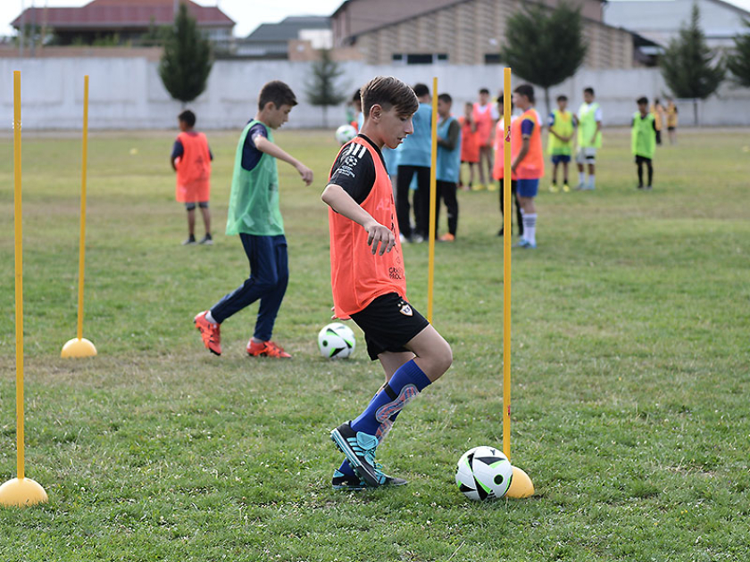 Uşaqlar üçün futbol festivalı keçirilib